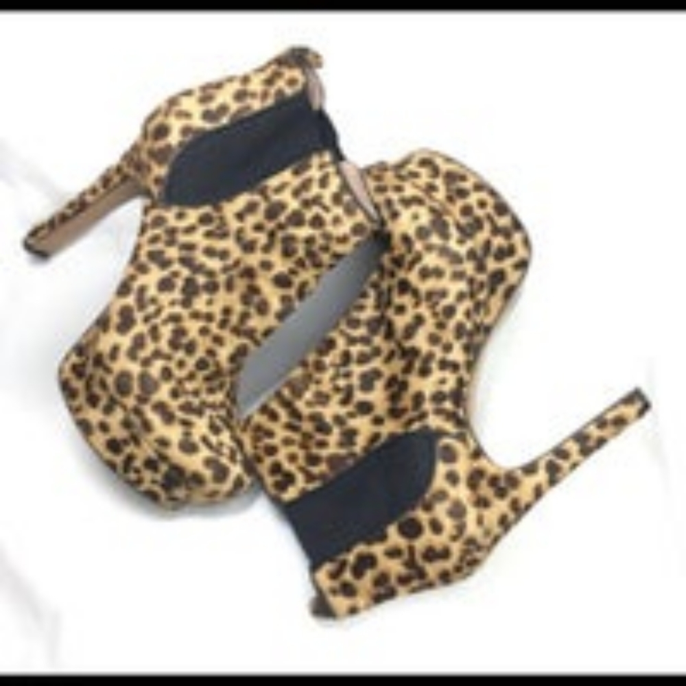 Vince Camuto Bailey Ankle Boots